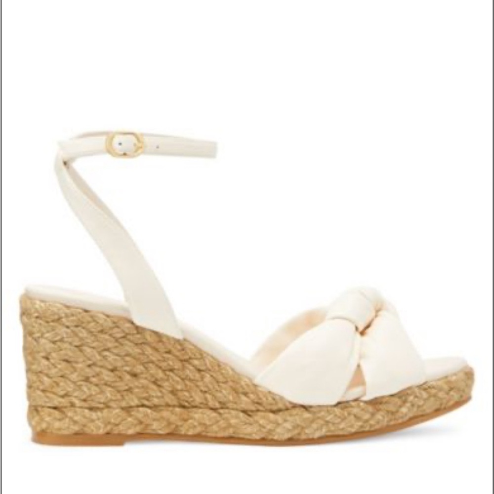 Stylish Cream Wedge Sandals - Picture 2 of 9